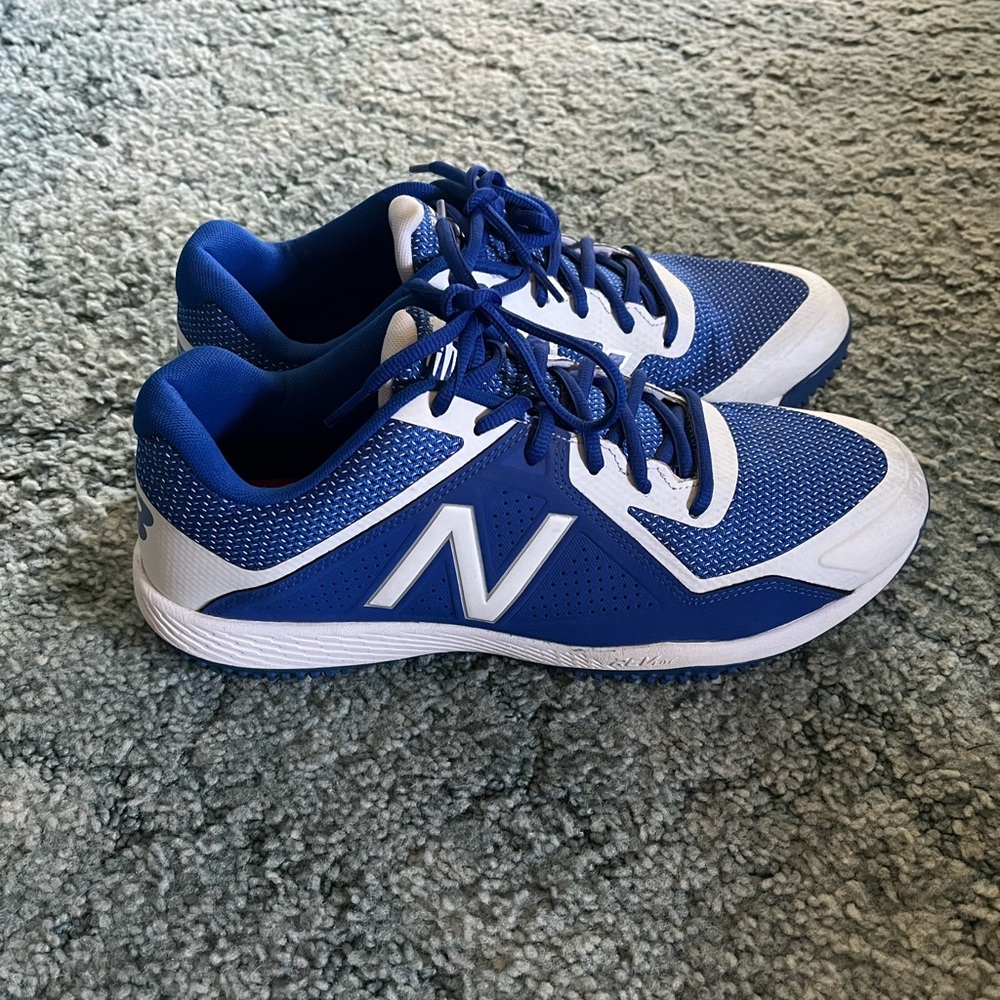 Blue and White Mens New Balance Turf Shoes Baseball Size 12 Barely Worn